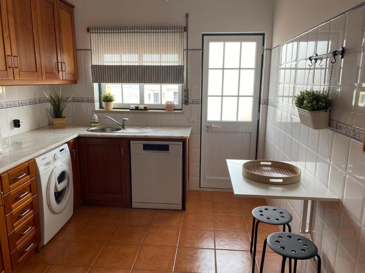 Country Town Apartment Almeirim Exterior photo